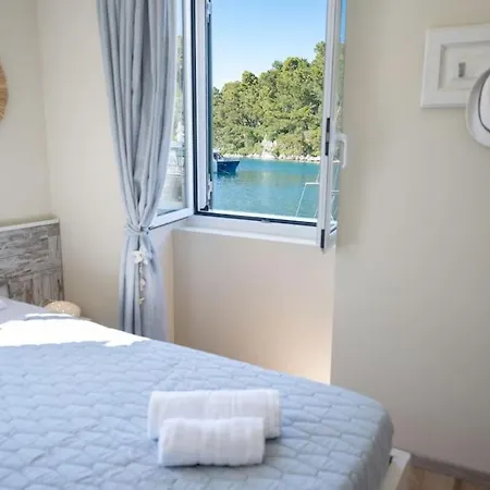 Apartment The Captain's Bridge Gaios