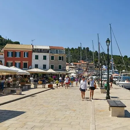 Apartment The Captain's Bridge Gaios